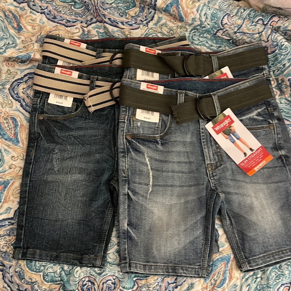 NWT BOYS SHORTS